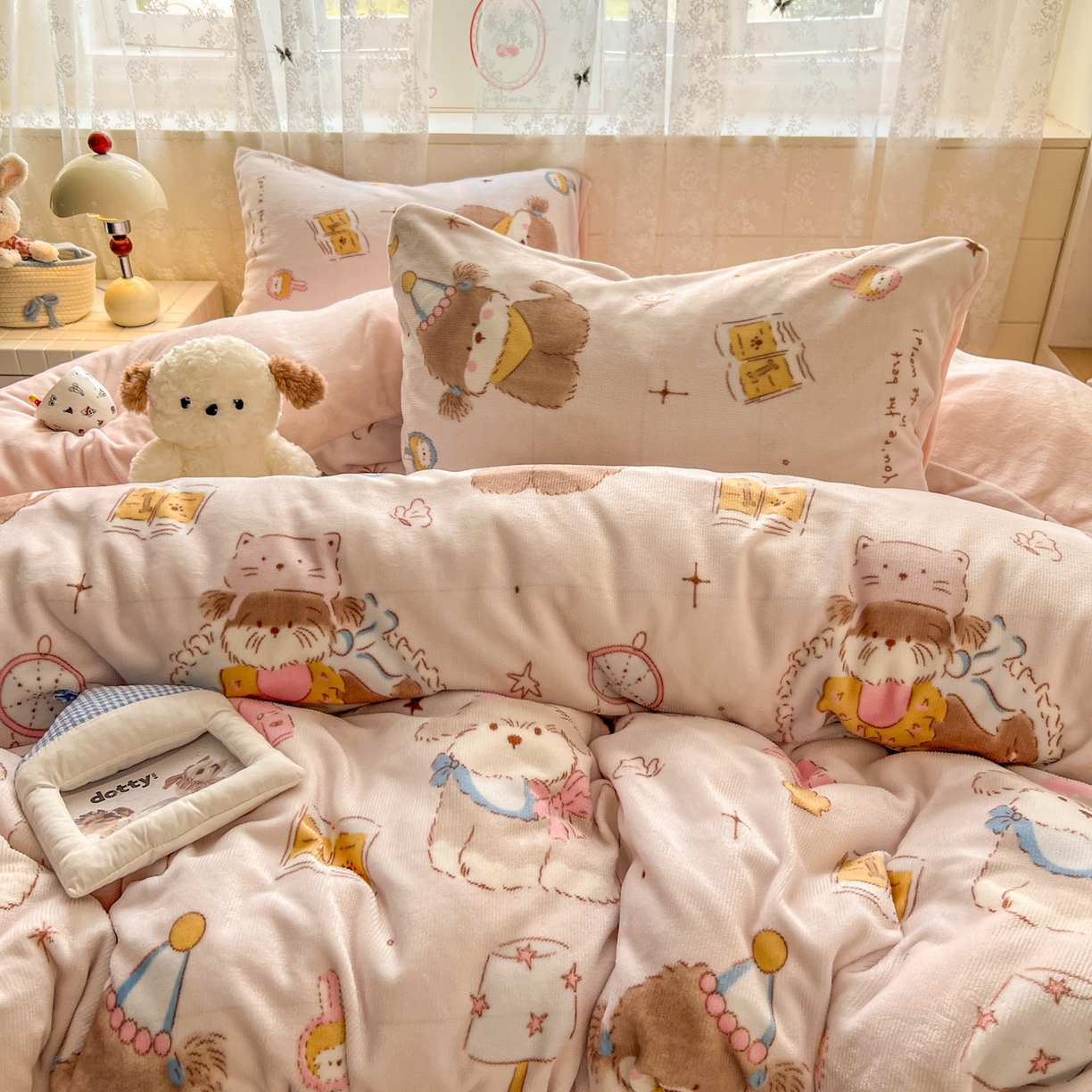 91家纺网 家纺一手货源 找家纺 冕悠家纺 2025新款A类200克加厚印花牛奶绒保暖四件套提供买家秀 蝴蝶结小狗