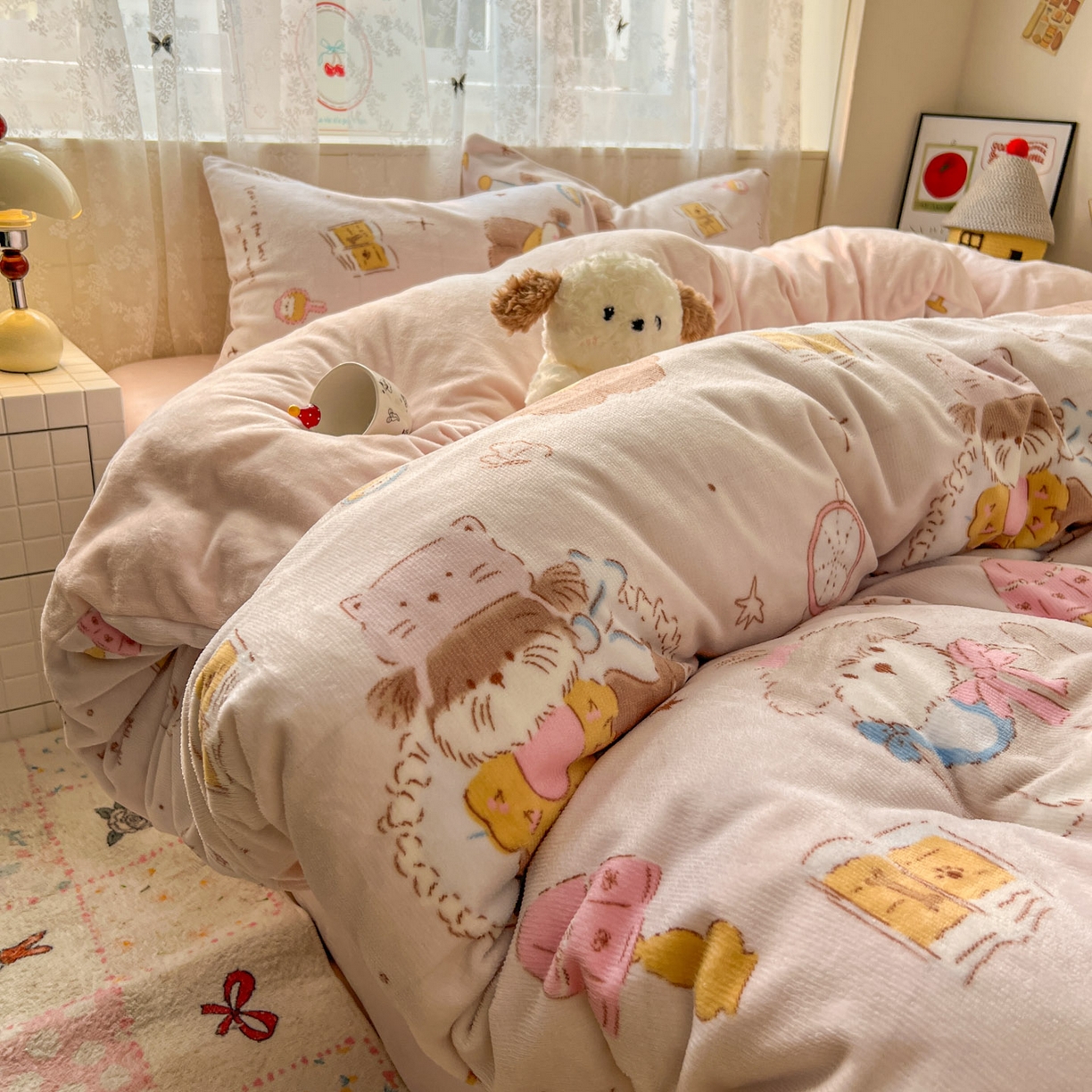 91家纺网 家纺一手货源 找家纺 冕悠家纺 2025新款A类200克加厚印花牛奶绒保暖四件套提供买家秀 蝴蝶结小狗