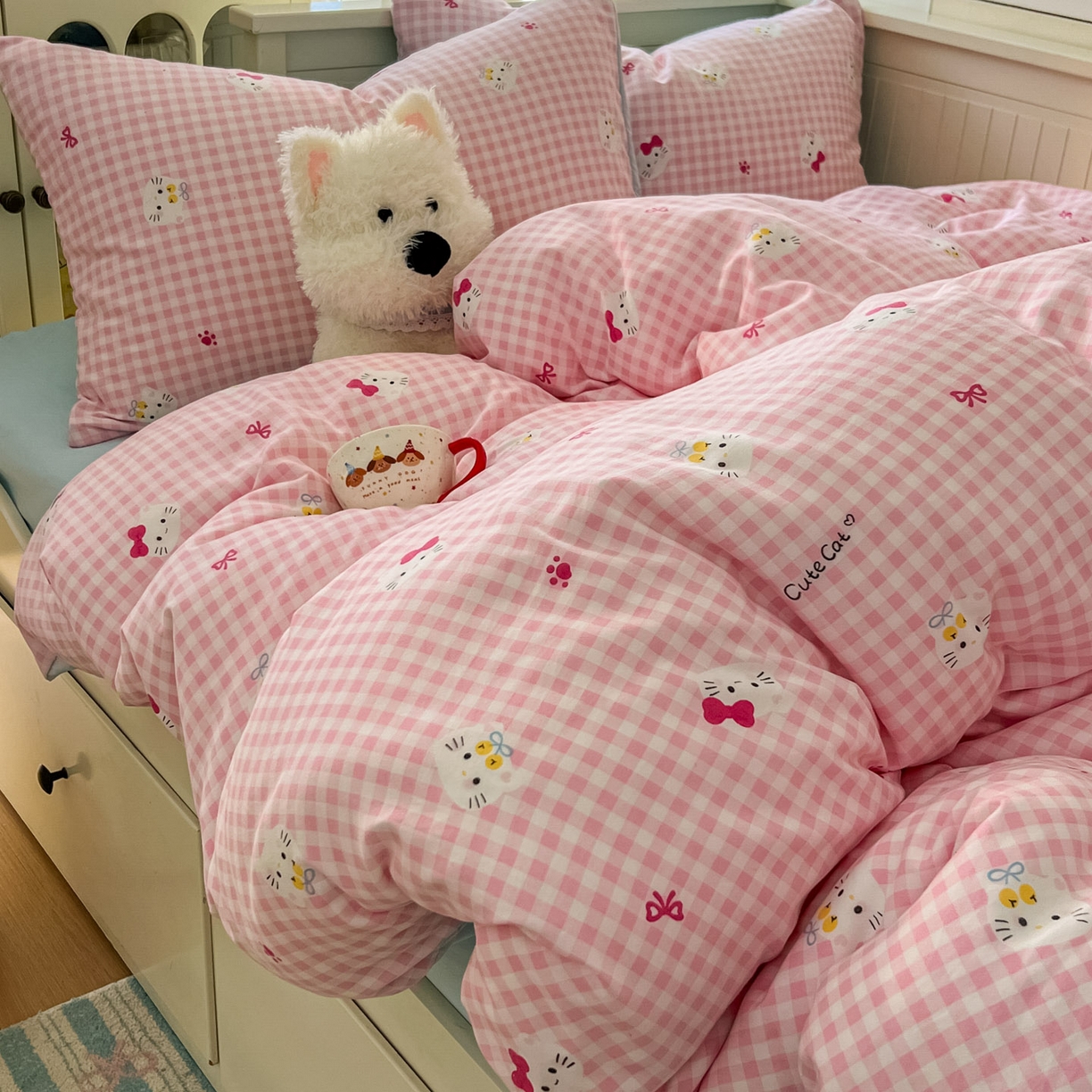 91家纺网 家纺一手货源 找家纺 冕悠家纺 2026新款超柔软105克卡通水洗棉四件套 提供买家秀 粉猫奶蓝