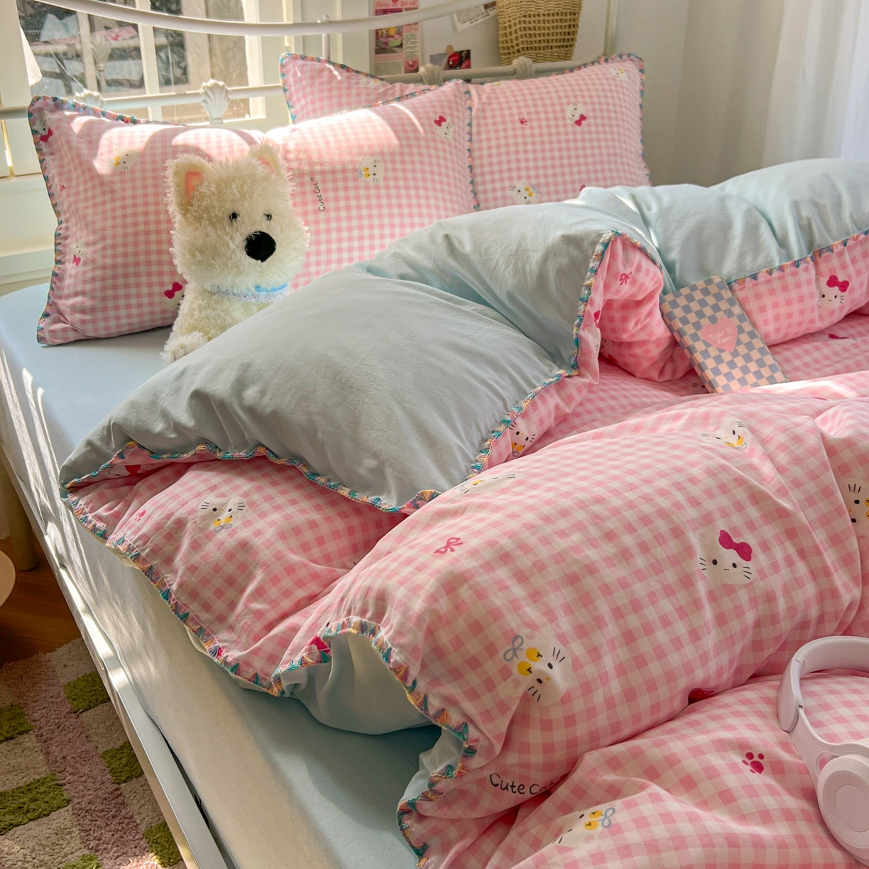 91家纺网 家纺一手货源 找家纺 冕悠家纺 2026新款超柔软卡通七彩贝壳边水洗棉四件套 提供买家秀 七彩-粉猫奶蓝