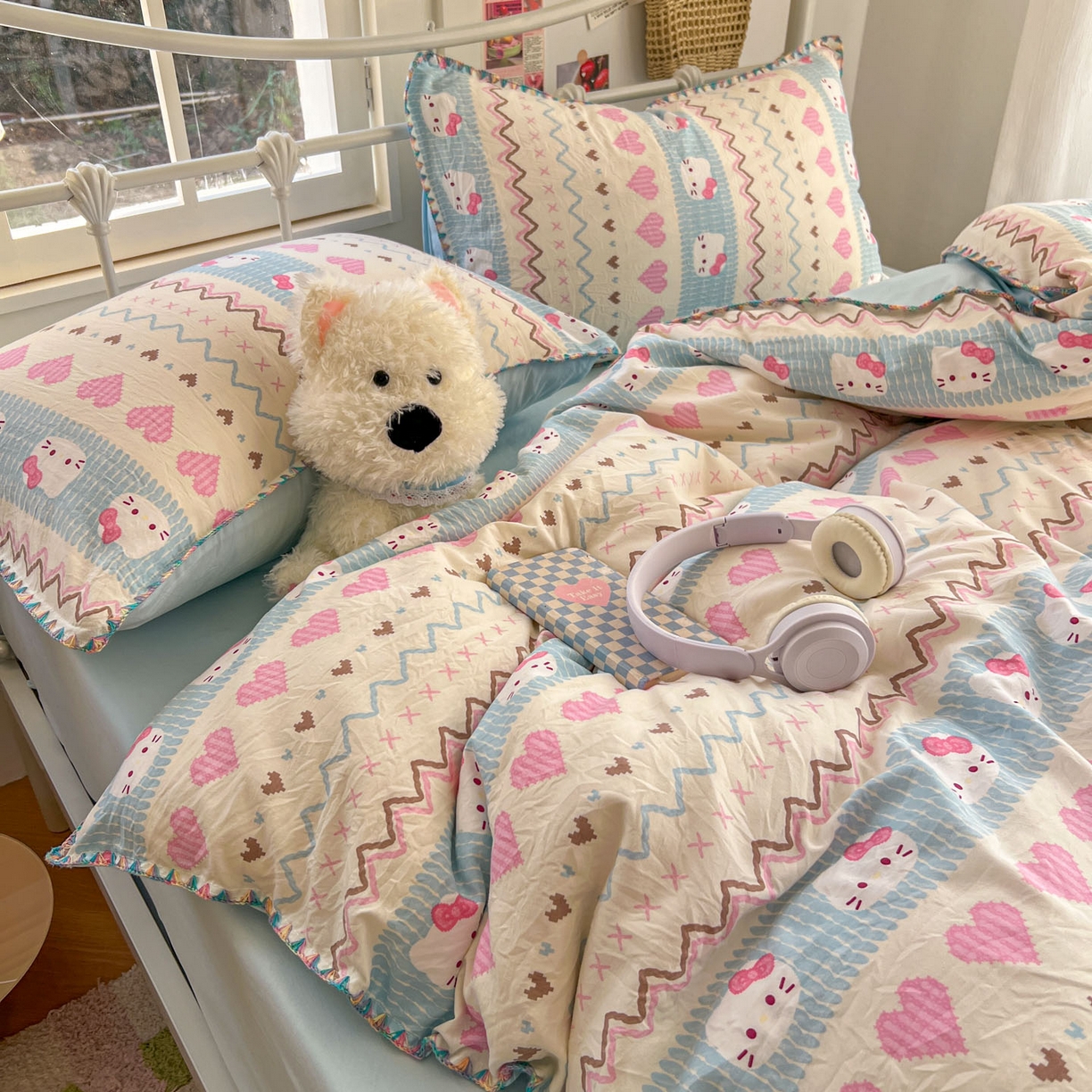 91家纺网 家纺一手货源 找家纺 冕悠家纺 2026新款超柔软卡通七彩贝壳边水洗棉四件套 提供买家秀 七彩-猫猫奶蓝