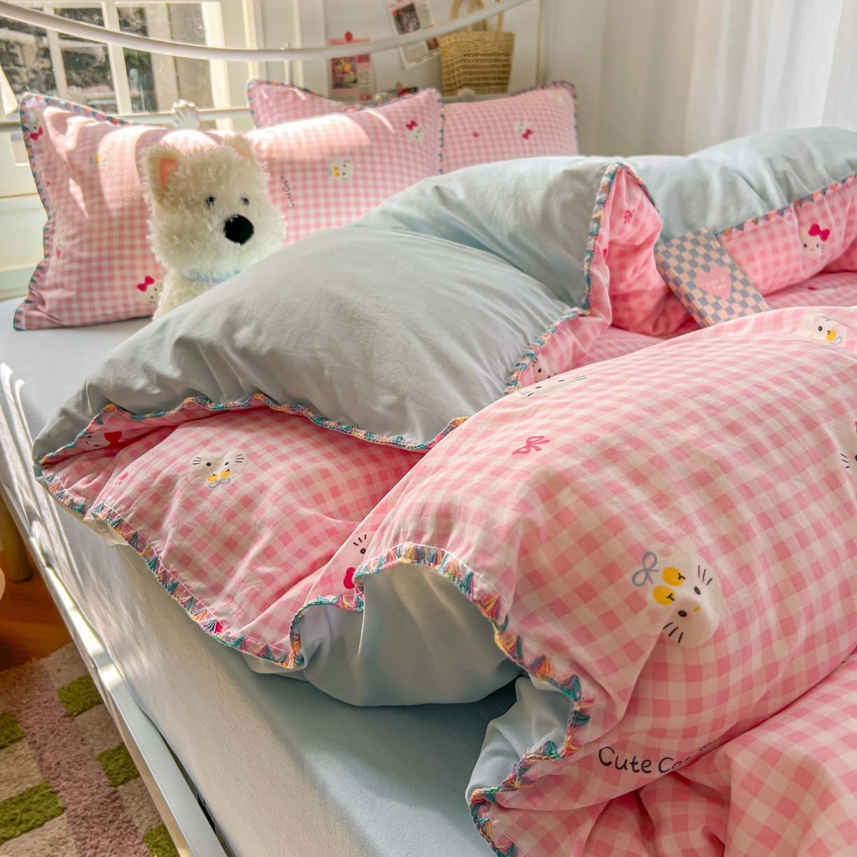 91家纺网 家纺一手货源 找家纺 冕悠家纺 2026新款超柔软卡通七彩贝壳边水洗棉四件套 提供买家秀 七彩-粉猫奶蓝