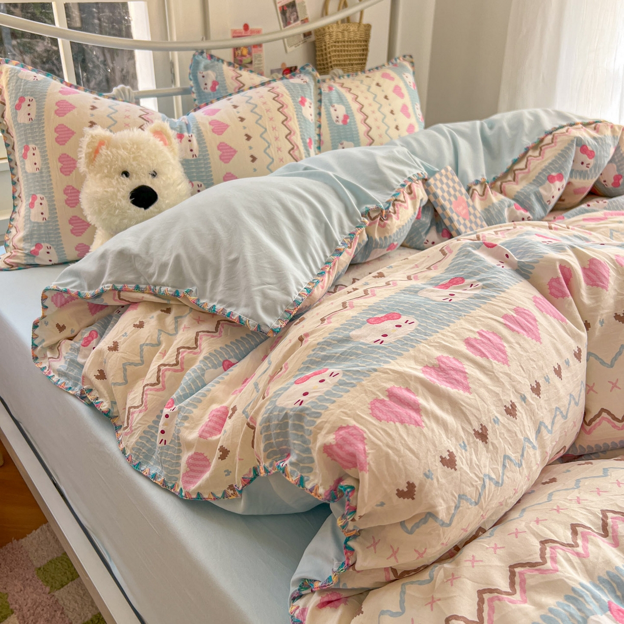 91家纺网 家纺一手货源 找家纺 冕悠家纺 2026新款超柔软卡通七彩贝壳边水洗棉四件套 提供买家秀 七彩-猫猫奶蓝