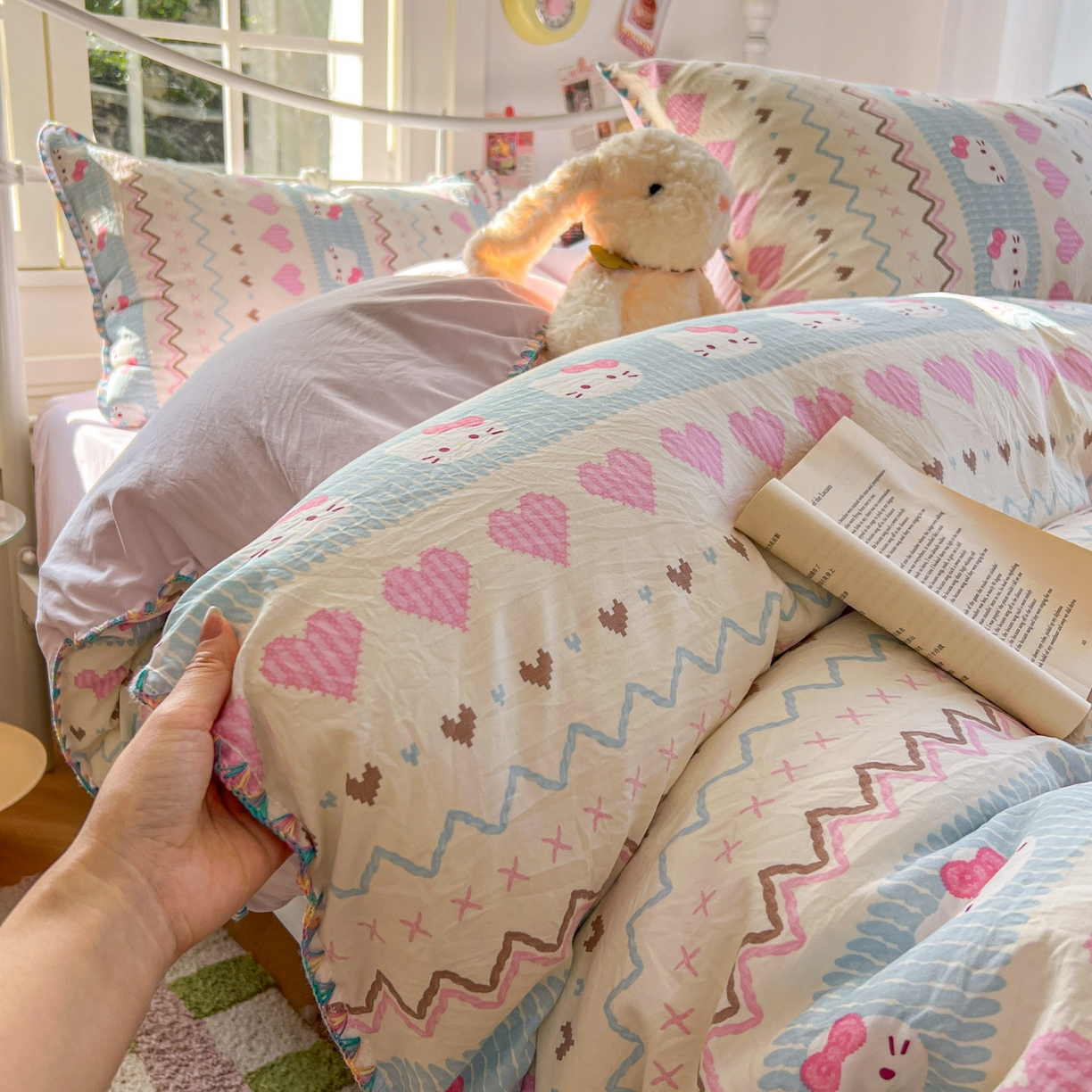 91家纺网 家纺一手货源 找家纺 冕悠家纺 2026新款超柔软卡通七彩贝壳边水洗棉四件套 提供买家秀 七彩-猫猫奶紫