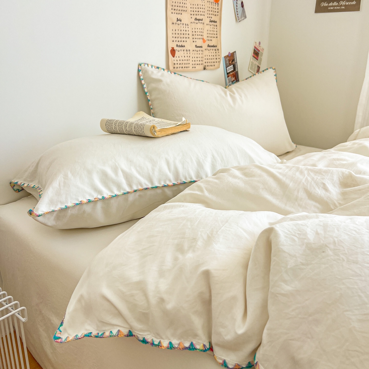 91家纺网 家纺一手货源 找家纺 冕悠家纺 2025新款A类七彩贝壳边水洗棉四件套-加微信提供买家秀2 七彩-奶白