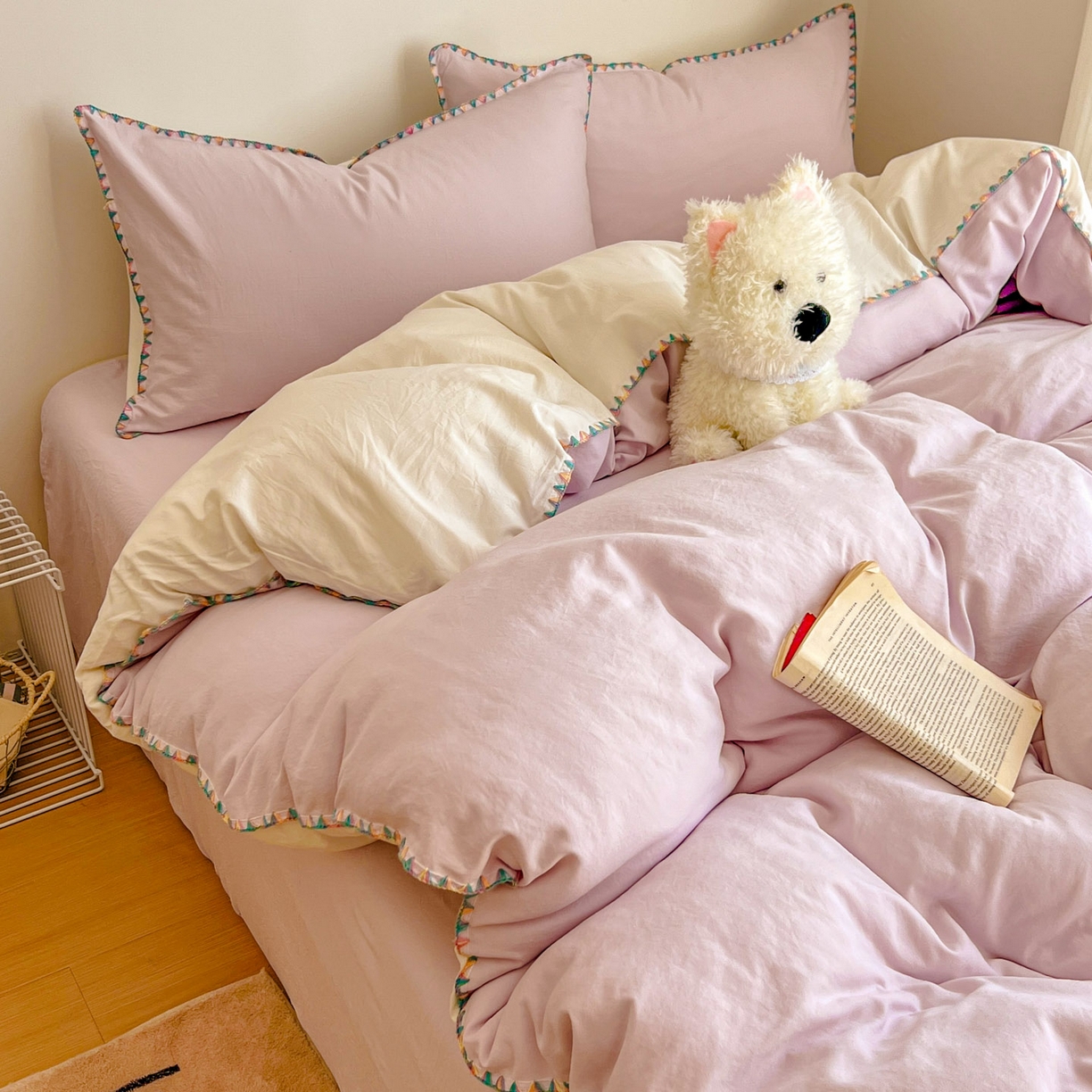 91家纺网 家纺一手货源 找家纺 冕悠家纺 2025新款A类七彩贝壳边水洗棉四件套-加微信提供买家秀2 七彩-奶白暮山紫