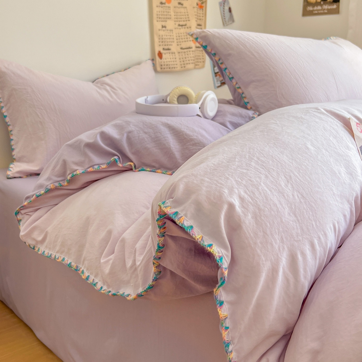 91家纺网 家纺一手货源 找家纺 冕悠家纺 2025新款A类七彩贝壳边水洗棉四件套-加微信提供买家秀2 七彩-深紫暮山紫