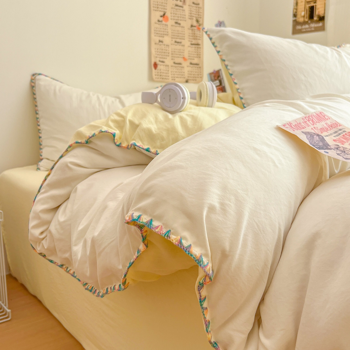 91家纺网 家纺一手货源 找家纺 冕悠家纺 2025新款A类七彩贝壳边水洗棉四件套-加微信提供买家秀2 七彩-芝士奶白