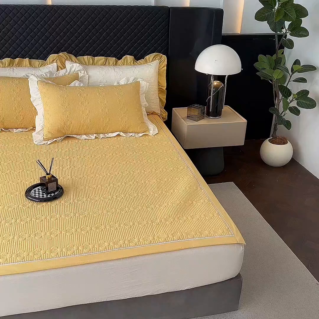 91家纺网 家纺一手货源 找家纺 紫碧螺家纺 2025新款全棉高精水洗棉床盖床笠系列 柳黄