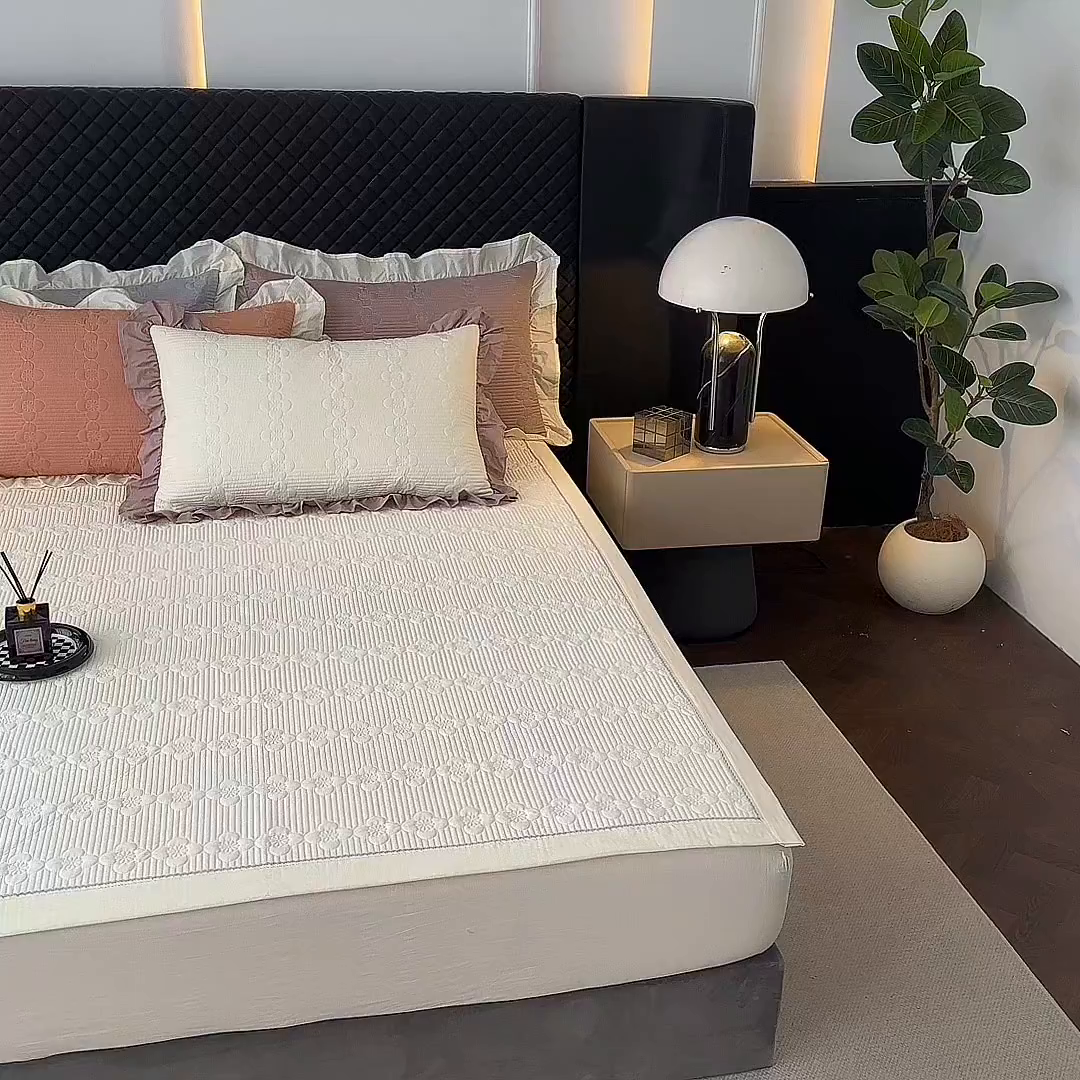 91家纺网 家纺一手货源 找家纺 紫碧螺家纺 2025新款全棉高精水洗棉床盖床笠系列 奶昔