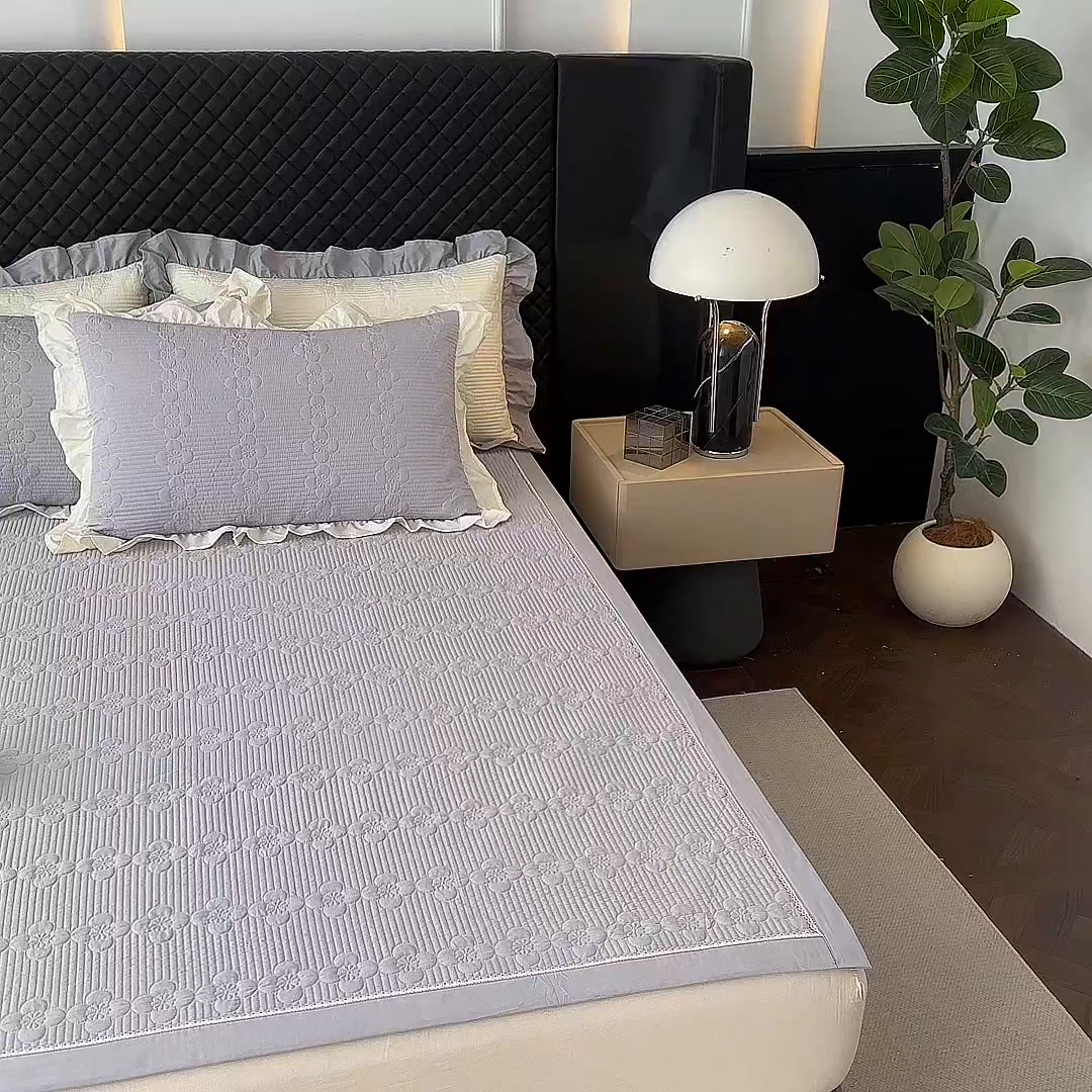 91家纺网 家纺一手货源 找家纺 紫碧螺家纺 2025新款全棉高精水洗棉床盖床笠系列 蔚蓝