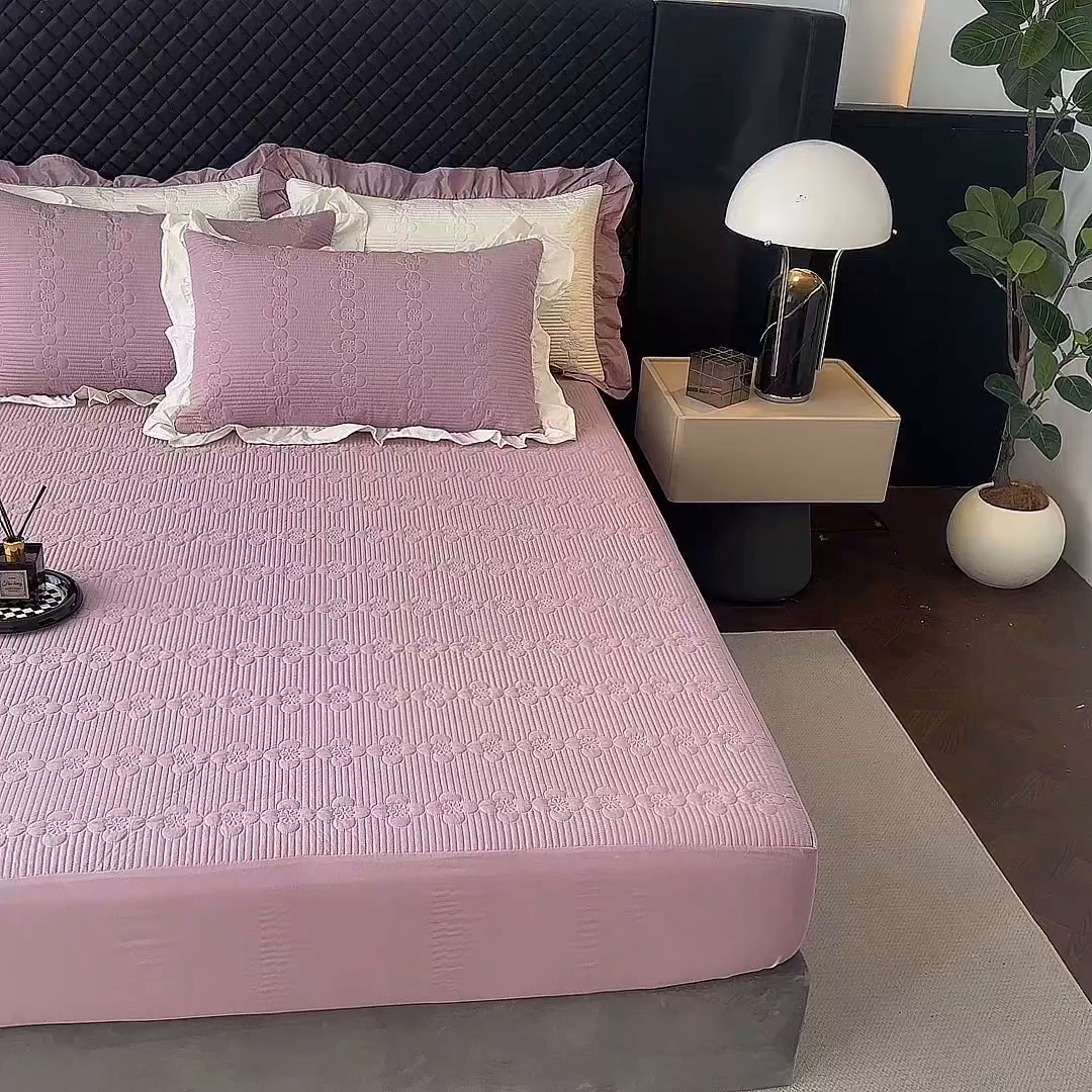 91家纺网 家纺一手货源 找家纺 紫碧螺家纺 2025新款全棉高精水洗棉床盖床笠系列 千黛紫