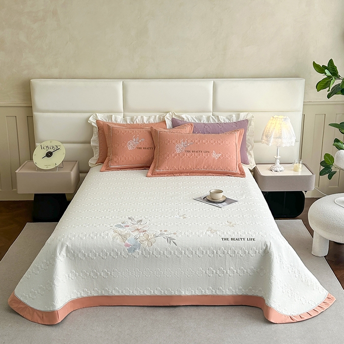 紫碧螺家纺 2025新款全棉水洗绣花欧式床盖 奶昔-橙边