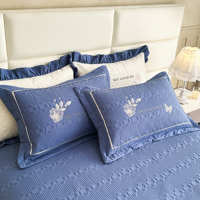 91家纺网 家纺一手货源 找家纺 紫碧螺家纺 2025新款全棉水洗绣花欧式床盖 冰月兰