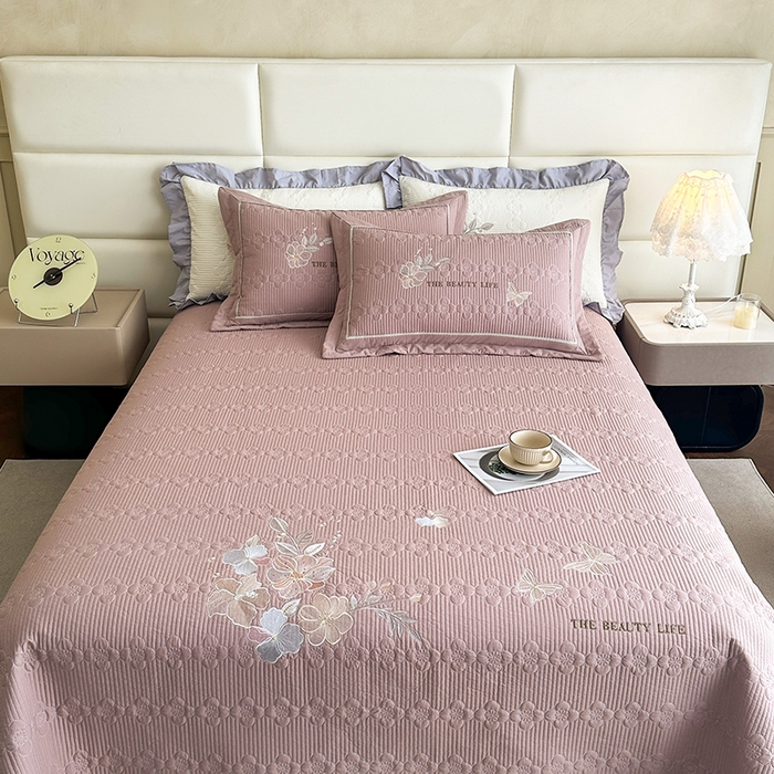 91家纺网 家纺一手货源 找家纺 紫碧螺家纺 2025新款全棉水洗绣花欧式床盖 雅典灰