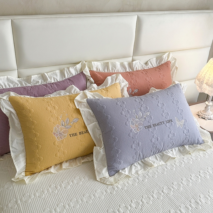 91家纺网 家纺一手货源 找家纺 紫碧螺家纺 2025新款全棉水洗绣花欧式床盖 奶昔-白边