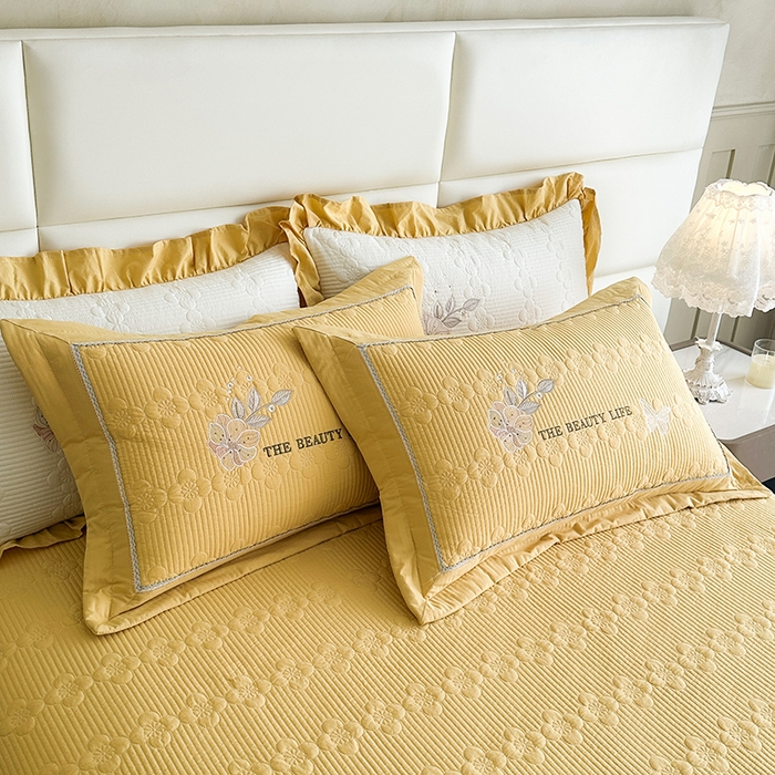 91家纺网 家纺一手货源 找家纺 紫碧螺家纺 2025新款全棉水洗绣花欧式床盖 柳黄