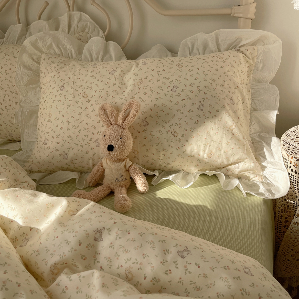 91家纺网 家纺一手货源 找家纺 六巷胡同 2026春夏新款INS博主风韩系小碎花全棉花边款四件套 予椿