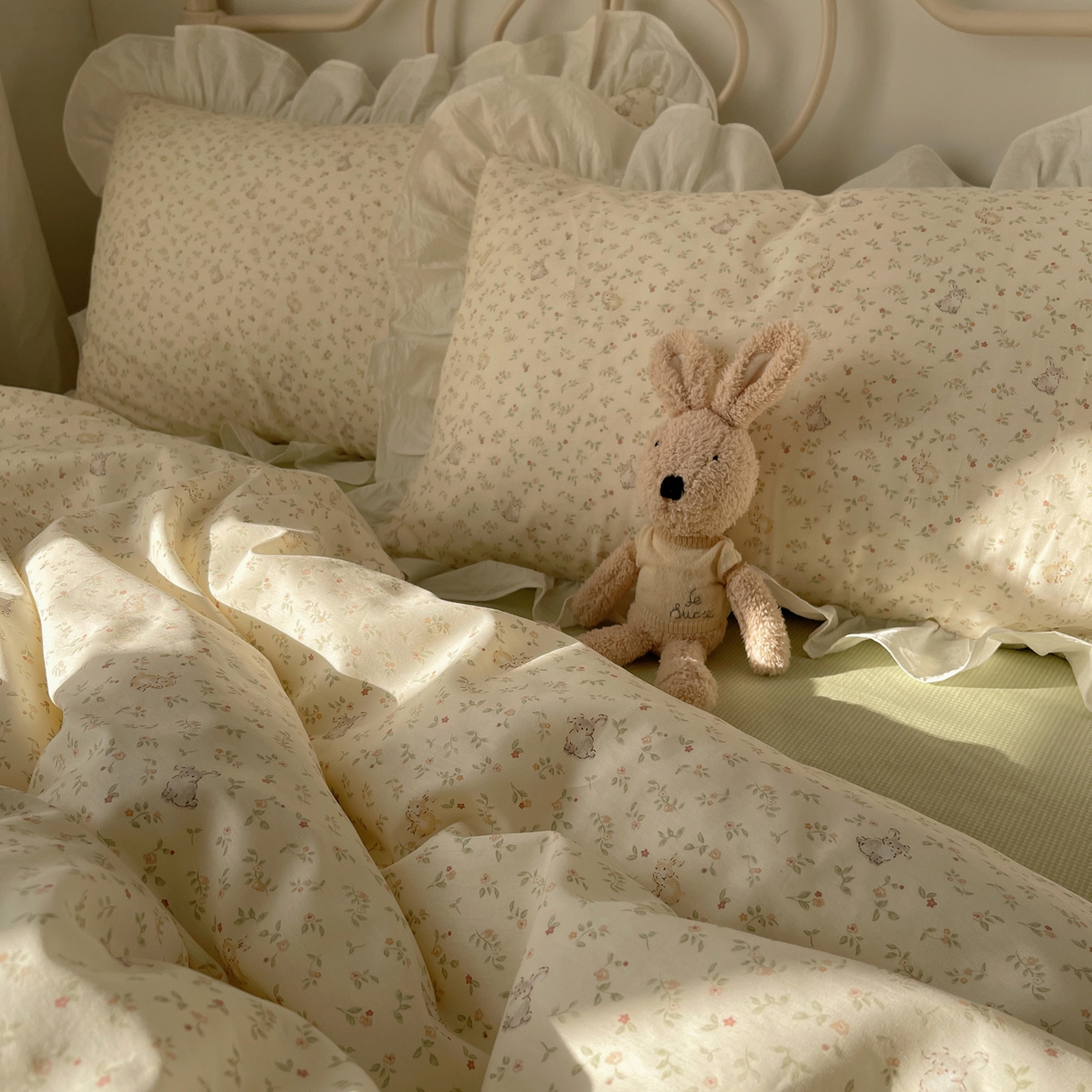 91家纺网 家纺一手货源 找家纺 六巷胡同 2026春夏新款INS博主风韩系小碎花全棉花边款四件套 予椿