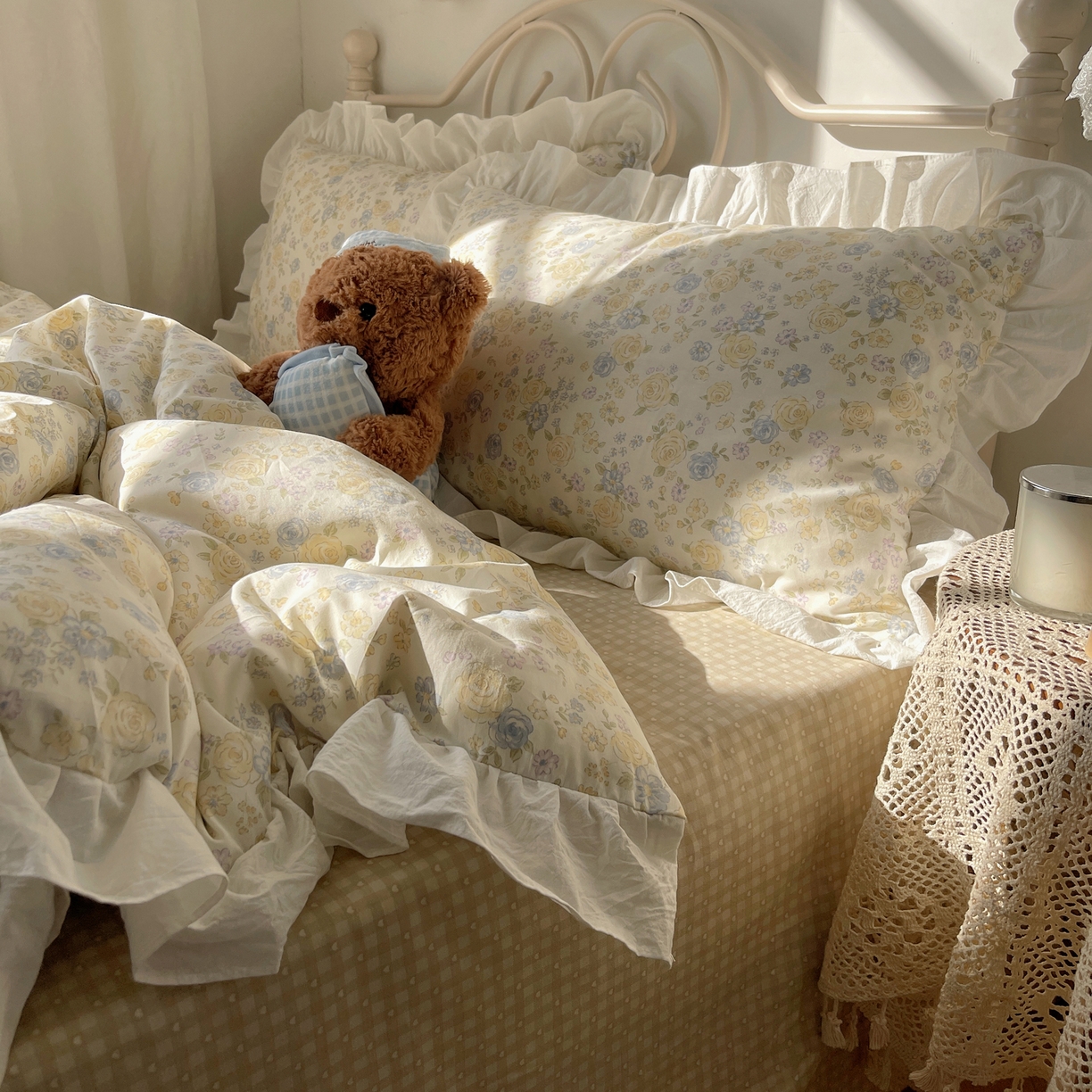 91家纺网 家纺一手货源 找家纺 六巷胡同 2026春夏新款INS博主风韩系小碎花全棉花边款四件套 允夏