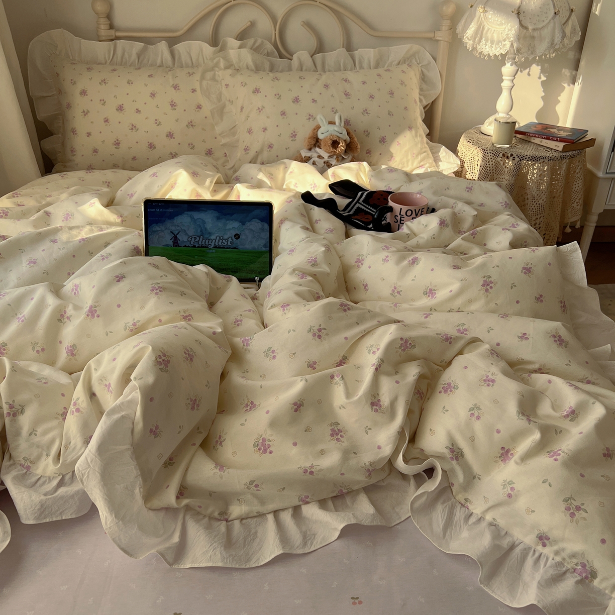 91家纺网 家纺一手货源 找家纺 六巷胡同 2026春夏新款INS博主风韩系小碎花全棉花边款四件套 贝芮