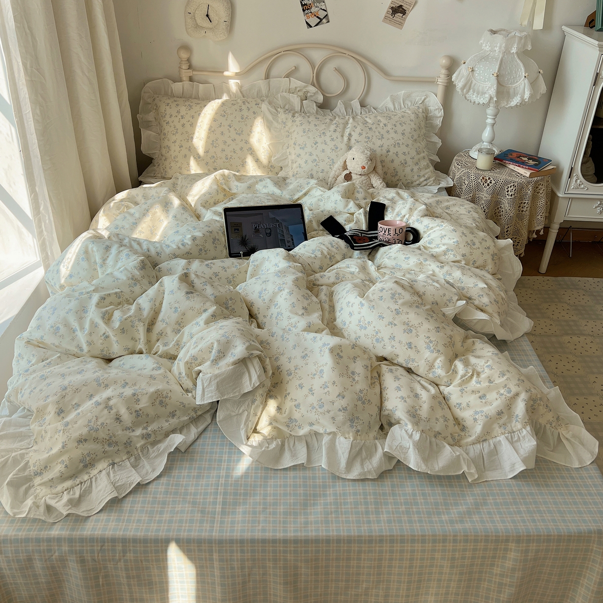 91家纺网 家纺一手货源 找家纺 （总）六巷胡同 2026春夏新款INS博主风韩系小碎花全棉花边款四件套