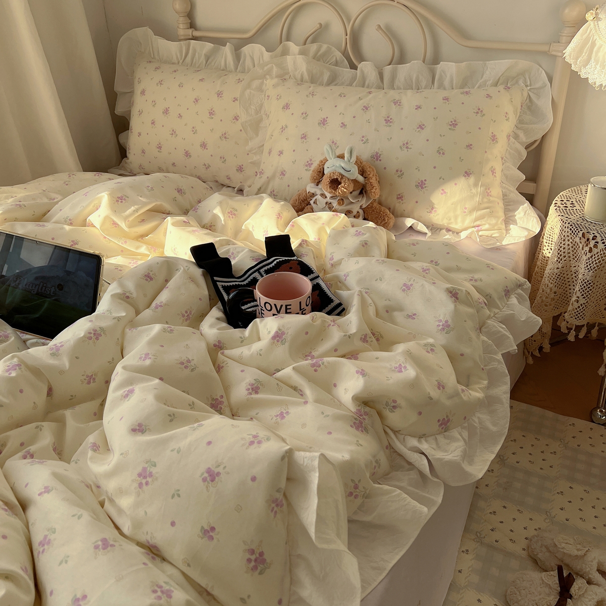 91家纺网 家纺一手货源 找家纺 六巷胡同 2026春夏新款INS博主风韩系小碎花全棉花边款四件套 贝芮