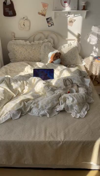 91家纺网 家纺一手货源 找家纺 六巷胡同 2026春夏新款INS博主风韩系小碎花全棉花边款四件套 允夏