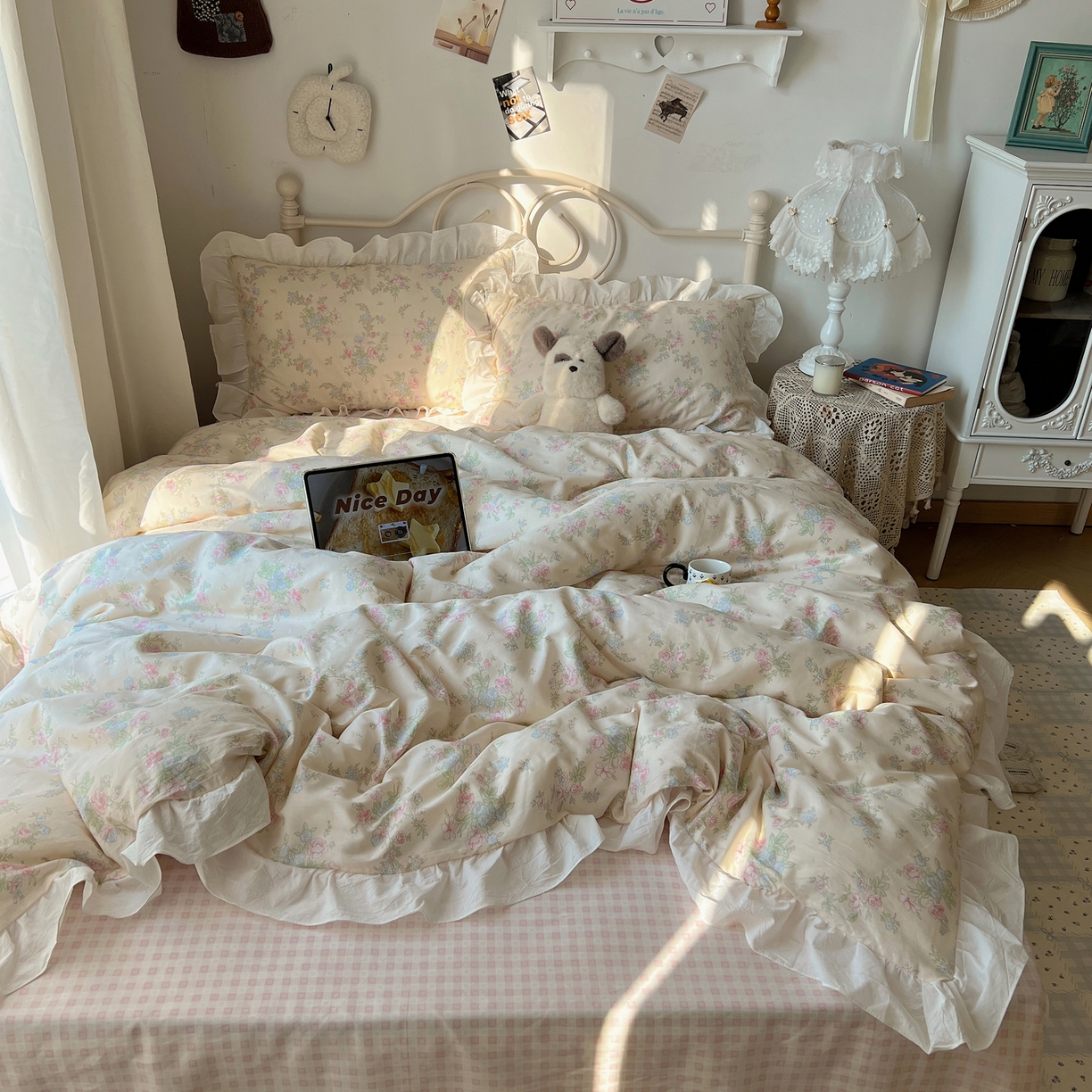 91家纺网 家纺一手货源 找家纺 六巷胡同 2026春夏新款INS博主风韩系小碎花全棉花边款四件套 苏汐