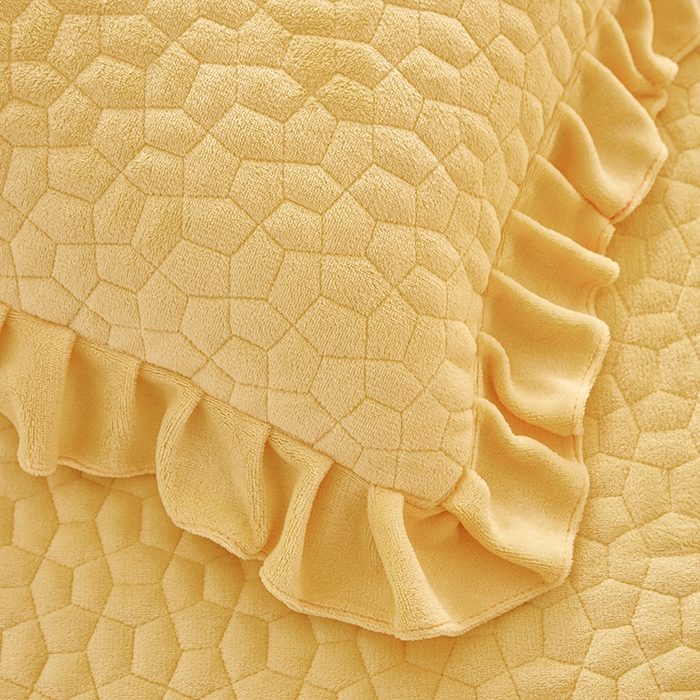 91家纺网 家纺一手货源 找家纺 （总）紫碧螺家纺 2025新款牛奶绒绗绣裙式床盖三件套