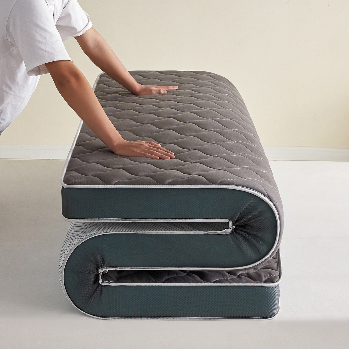 91家纺网 家纺一手货源 找家纺 芊梵床垫 2026新款乳胶记忆海绵床垫 灰色-灰边