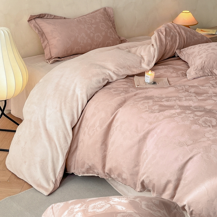 91家纺网 家纺一手货源 找家纺 禾时 2025新款全棉加厚立体提花加绒四件套 兰亭-藕粉色（加绒款）