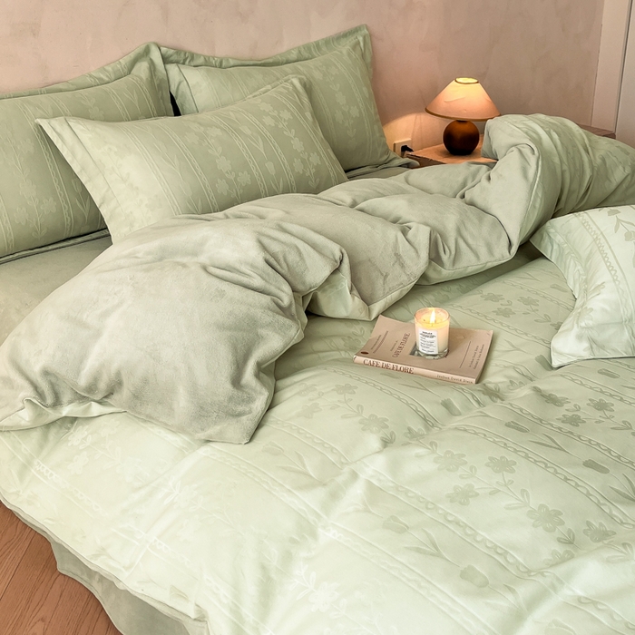 91家纺网 家纺一手货源 找家纺 禾时 2025新款全棉加厚立体提花加绒四件套 花屿-清新绿（加绒款）