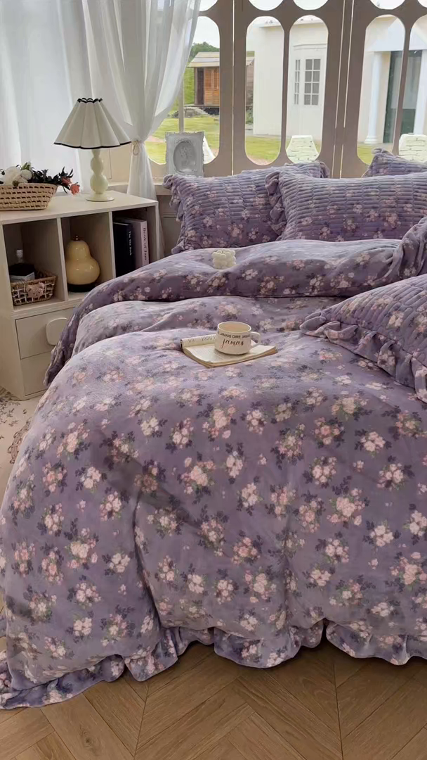 91家纺网 家纺一手货源 找家纺 （总）美梦家纺 2025新款牛奶绒花边夹棉床盖四件套