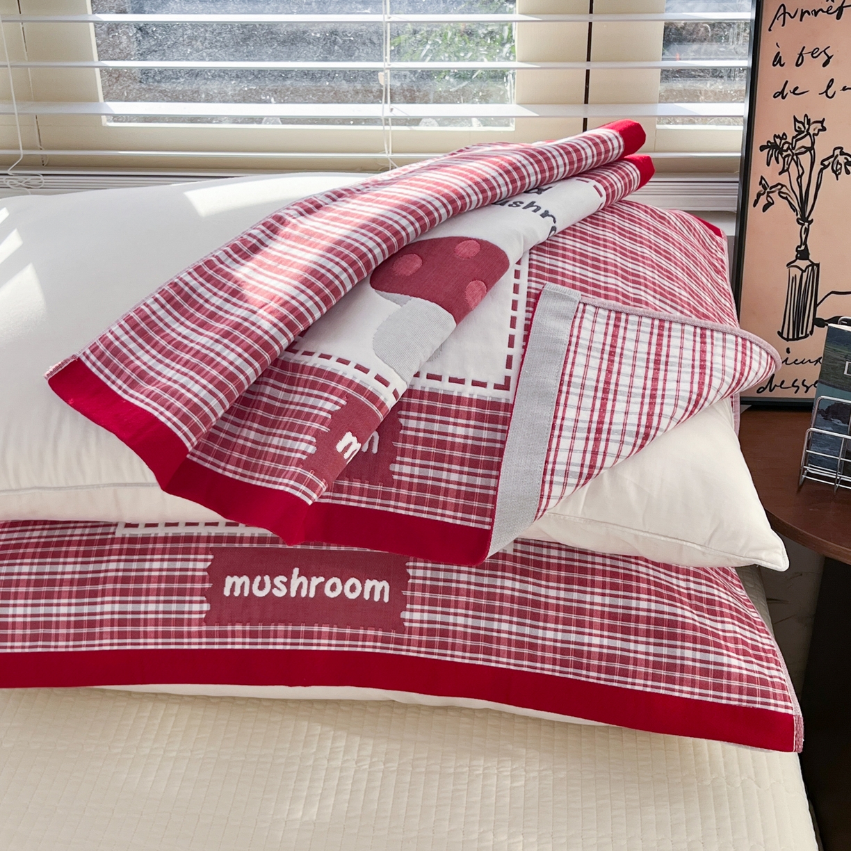 91家纺网 家纺一手货源 找家纺 美宜家 2026新款全棉细纱加厚萌系治愈风枕巾 条纹蘑菇一只