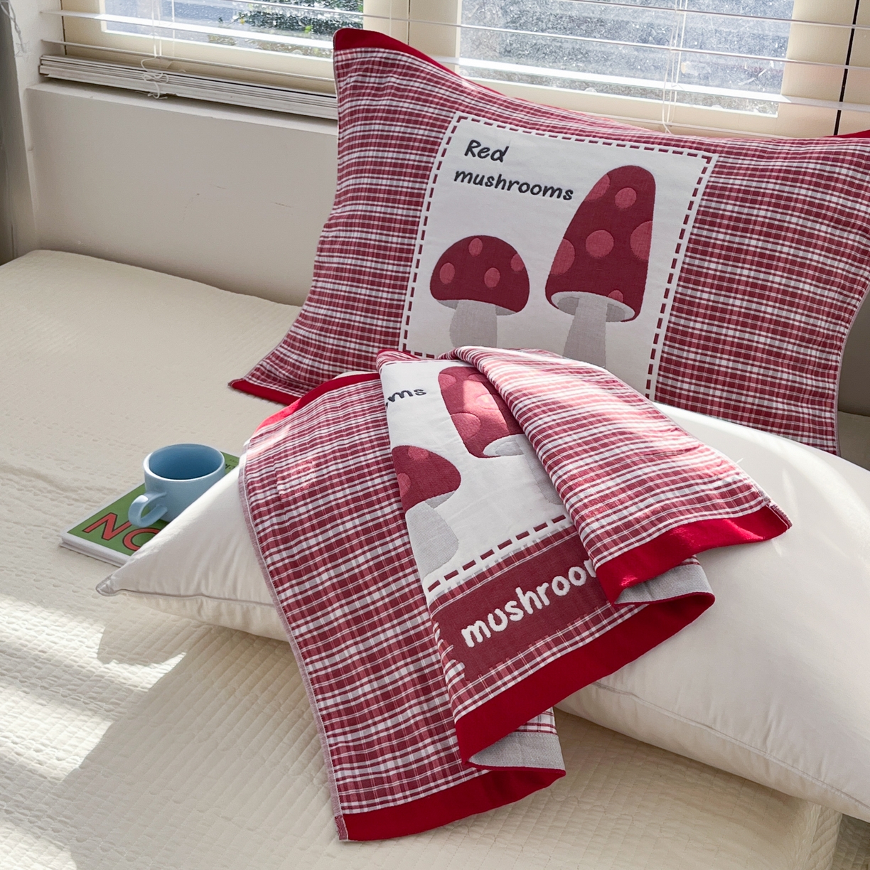 91家纺网 家纺一手货源 找家纺 美宜家 2026新款全棉细纱加厚萌系治愈风枕巾 条纹蘑菇一只