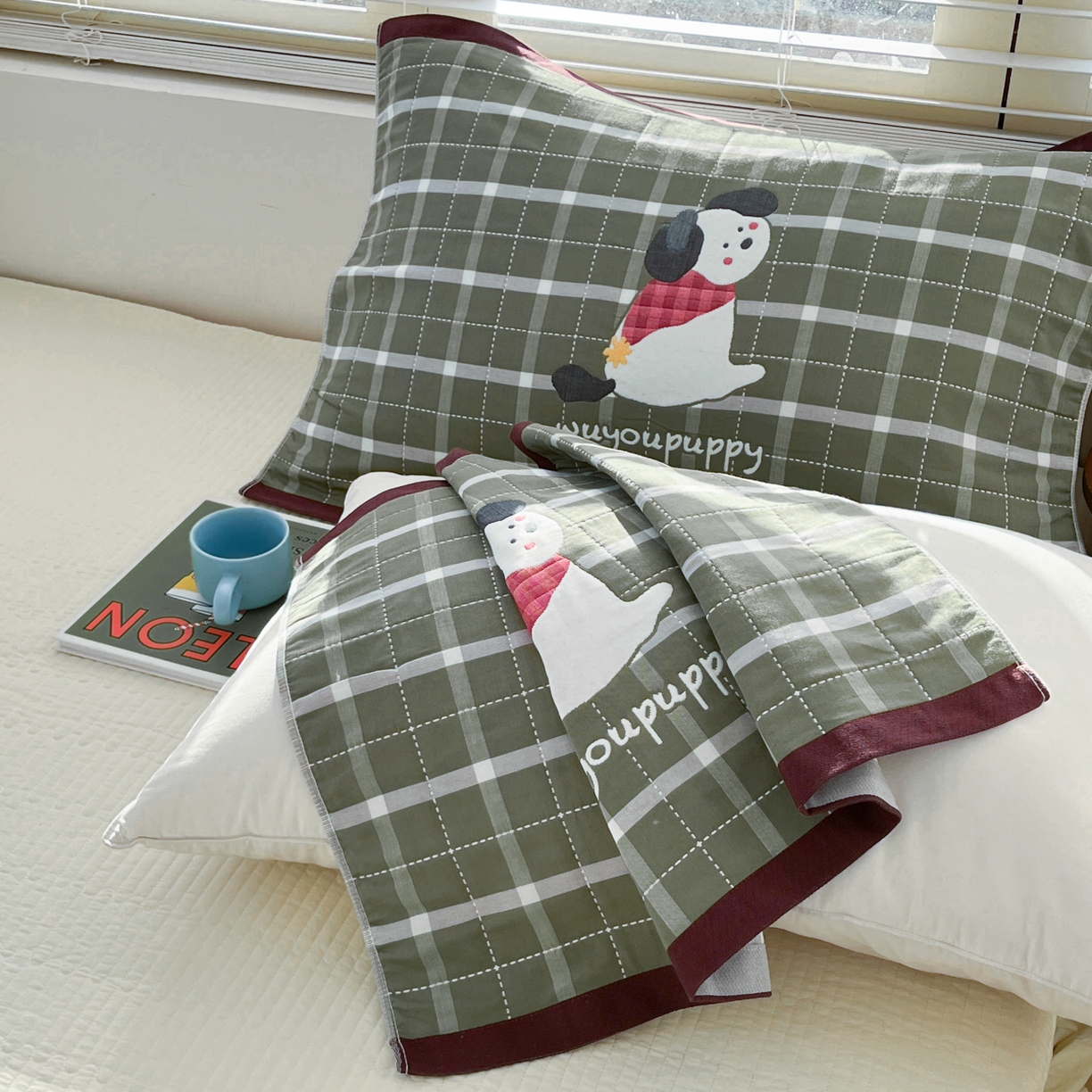 91家纺网 家纺一手货源 找家纺 美宜家 2026新款全棉细纱加厚萌系治愈风枕巾 小暖狗一只