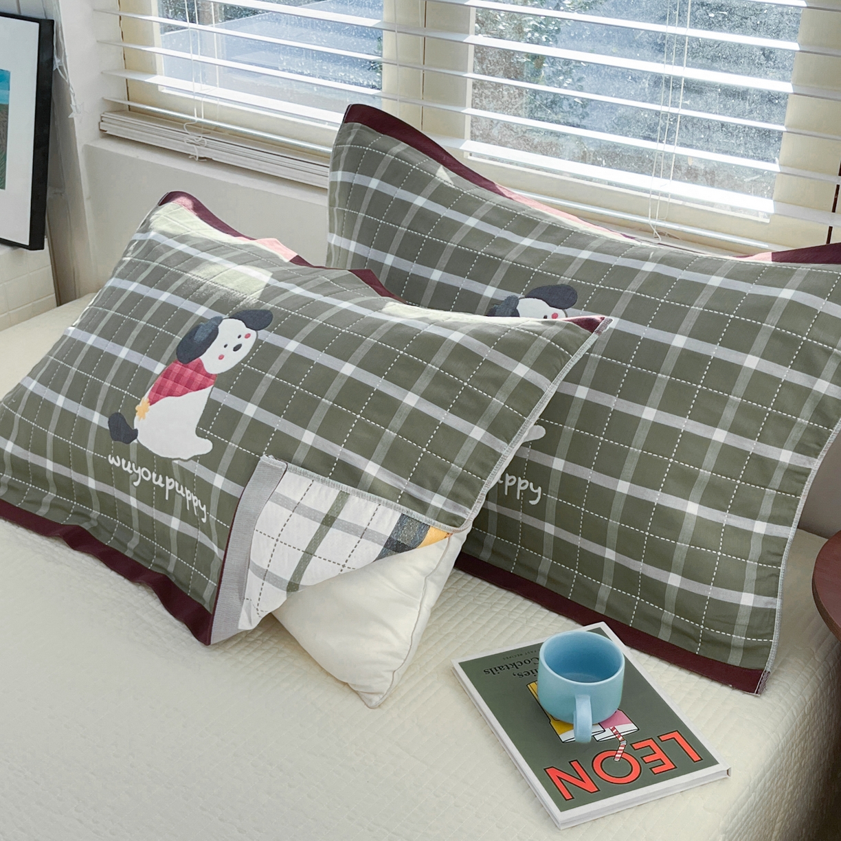 91家纺网 家纺一手货源 找家纺 美宜家 2026新款全棉细纱加厚萌系治愈风枕巾 小暖狗一对