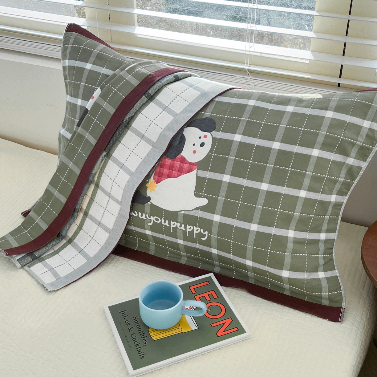 91家纺网 家纺一手货源 找家纺 美宜家 2026新款全棉细纱加厚萌系治愈风枕巾 小暖狗一对