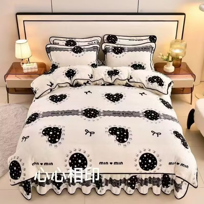 91家纺网 家纺一手货源 找家纺 雨洋2025新款加厚保暖8.5斤牛奶绒金貂婴儿绒四件套 心心相印,心心相印