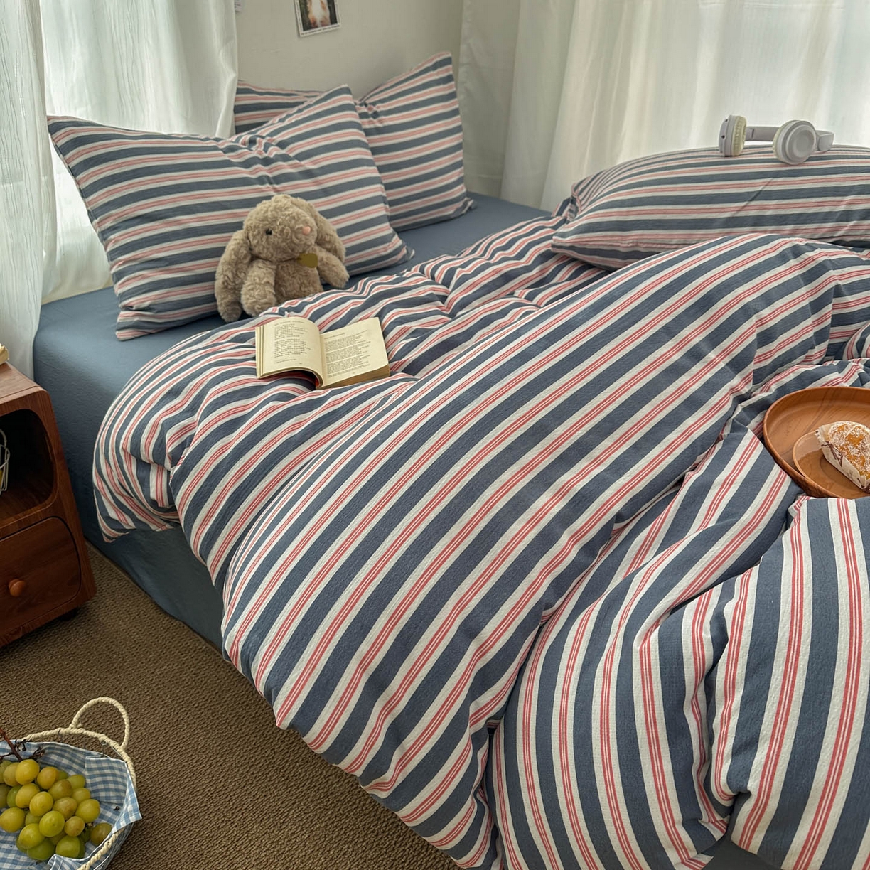 91家纺网 家纺一手货源 找家纺 思诺羽床笠 2026新款亲肤云朵双层纱无印风水洗棉三件套四件套 海蓝条