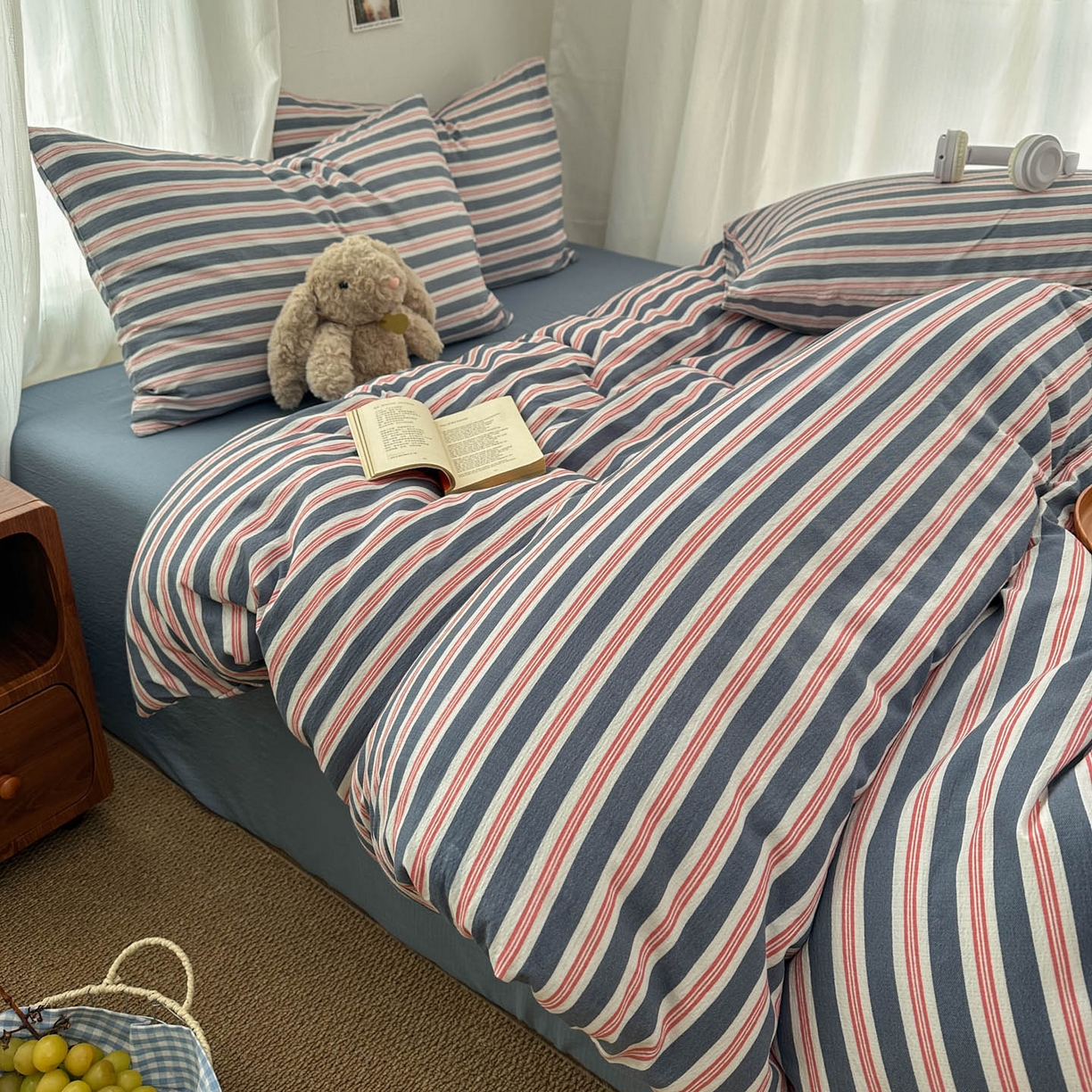 91家纺网 家纺一手货源 找家纺 思诺羽床笠 2026新款亲肤云朵双层纱无印风水洗棉三件套四件套 海蓝条