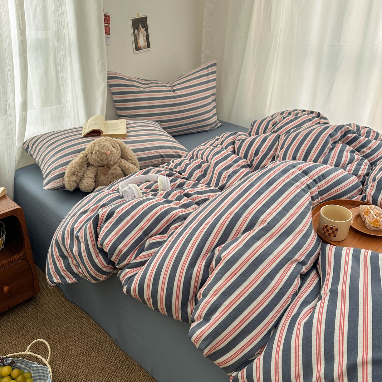 91家纺网 家纺一手货源 找家纺 思诺羽床笠 2026新款亲肤云朵双层纱无印风水洗棉三件套四件套 海蓝条