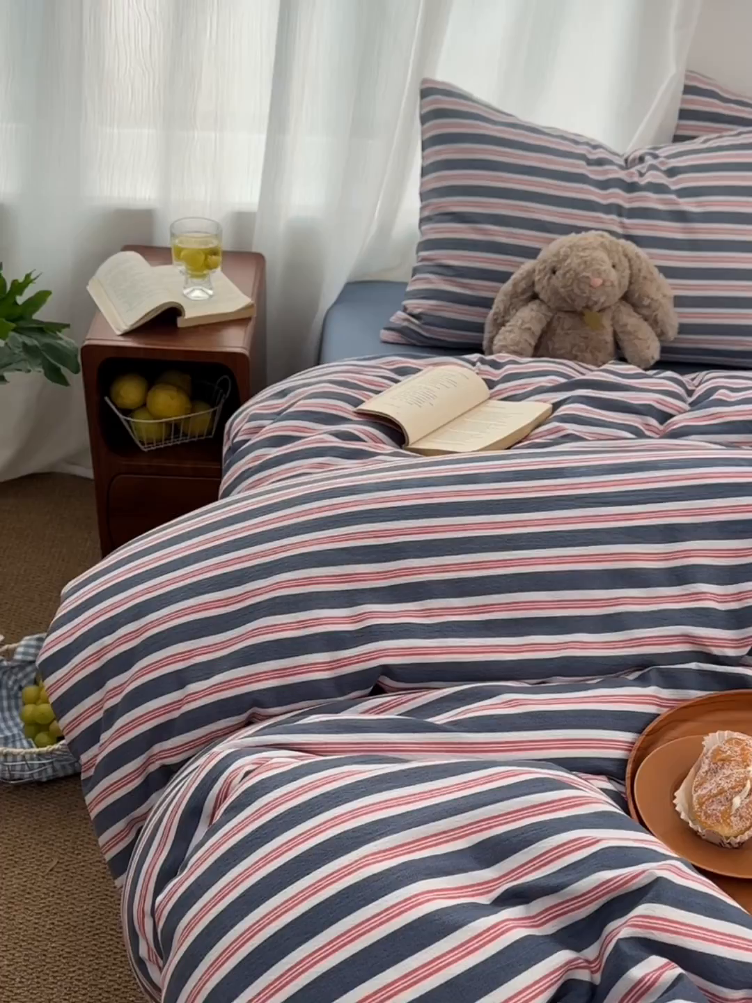 91家纺网 家纺一手货源 找家纺 思诺羽床笠 2026新款亲肤云朵双层纱无印风水洗棉三件套四件套 海蓝条