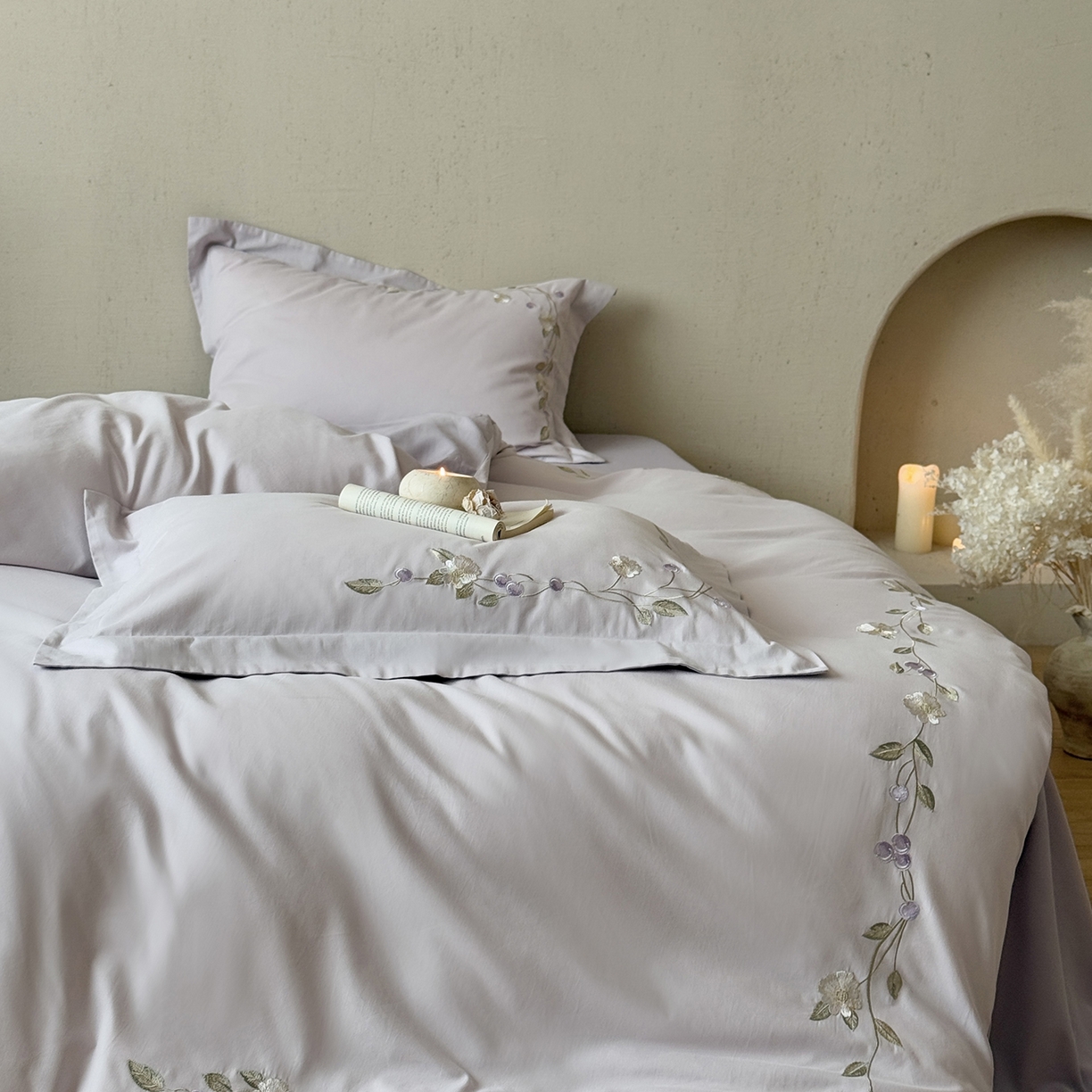 91家纺网 家纺一手货源 找家纺 佳汐蓝家纺 2025新款百支暖绒新疆长绒棉四件套--蔓语樱梦（券后控价338） 蔓语樱梦-紫