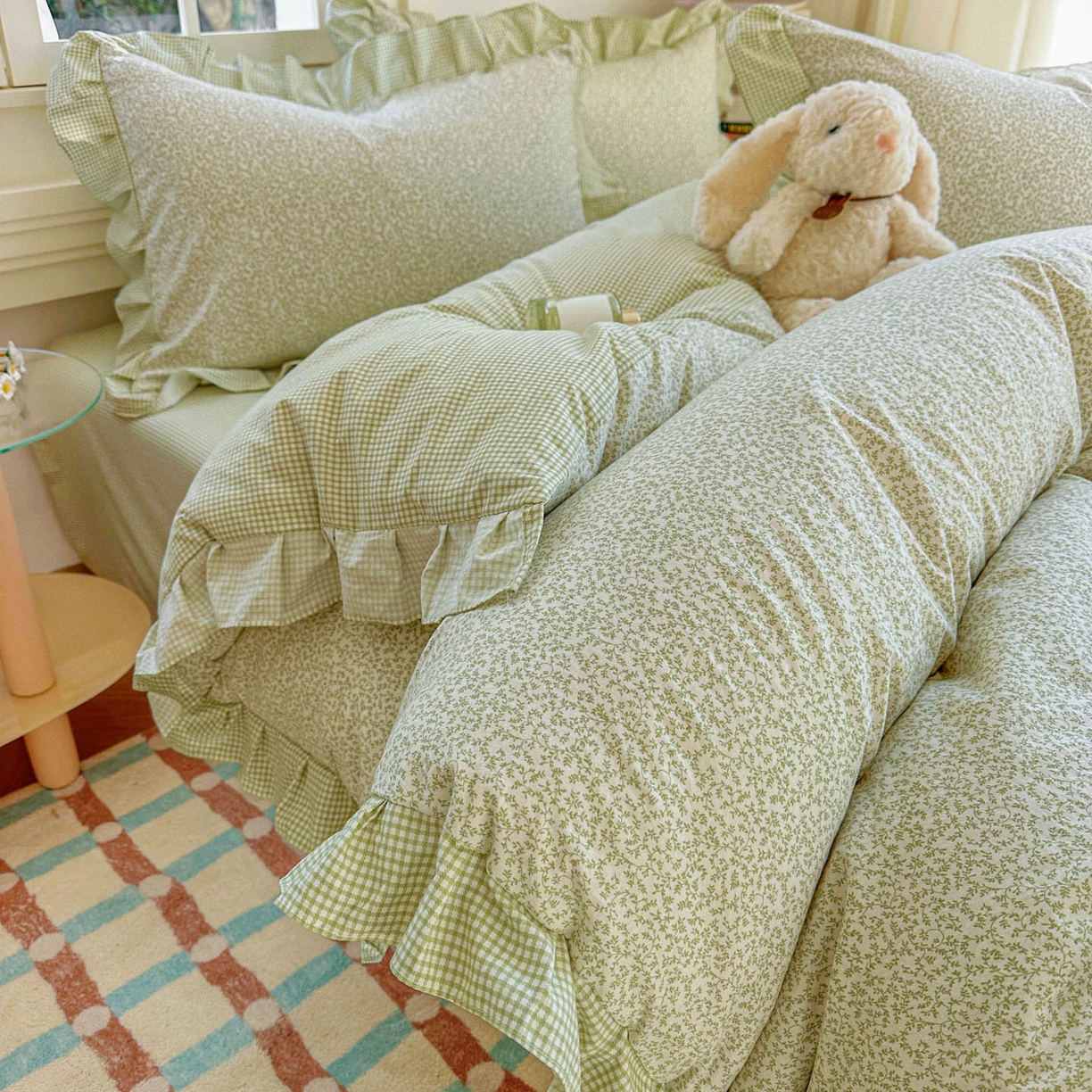 91家纺网 家纺一手货源 找家纺 （总）金梦拉家纺 2026春夏韩版花边款小碎花古法水洗仿棉A类砂洗云小棉四件套