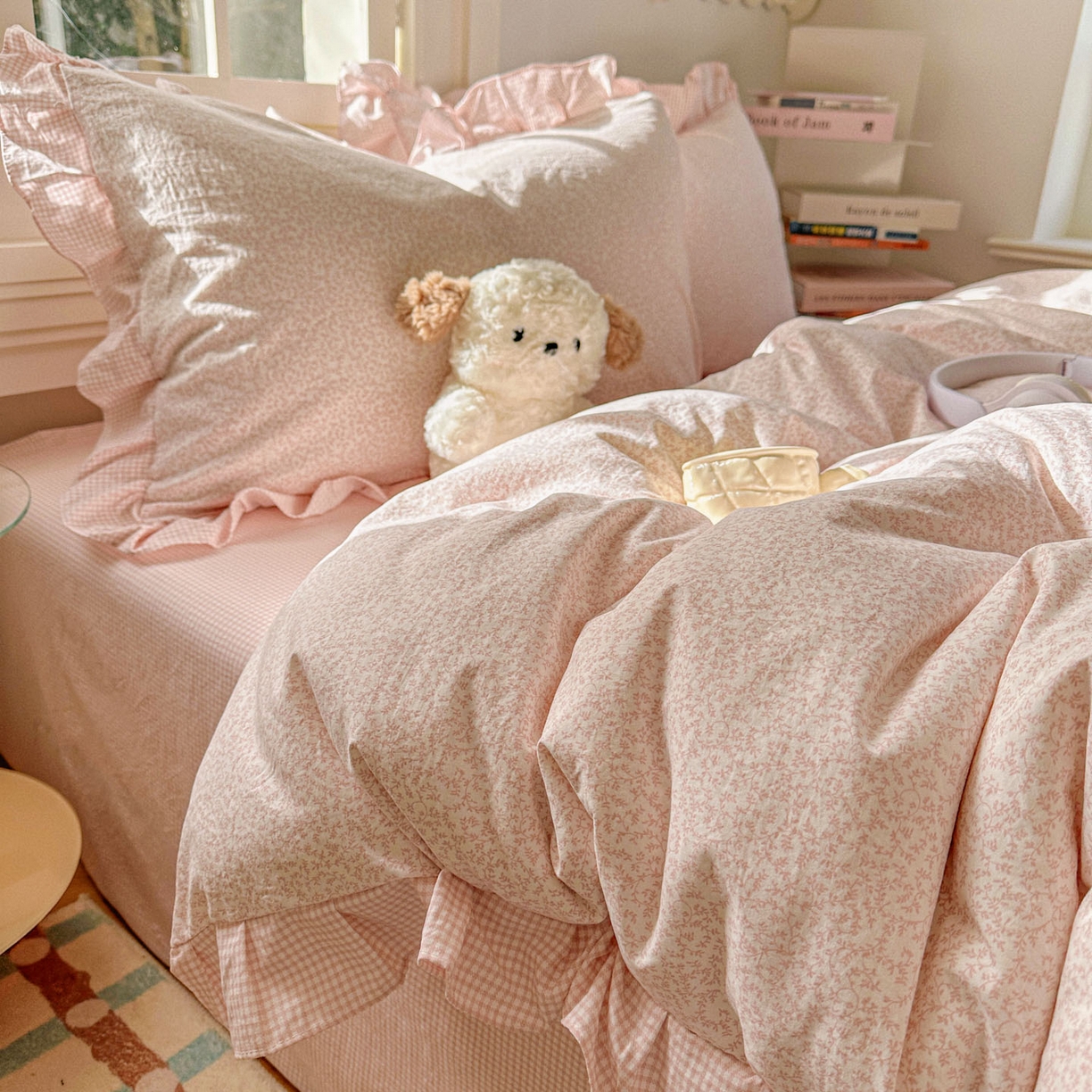 91家纺网 家纺一手货源 找家纺 金梦拉家纺 2026春夏韩版花边款小碎花古法水洗仿棉A类砂洗云小棉四件套 芝士蜜桃