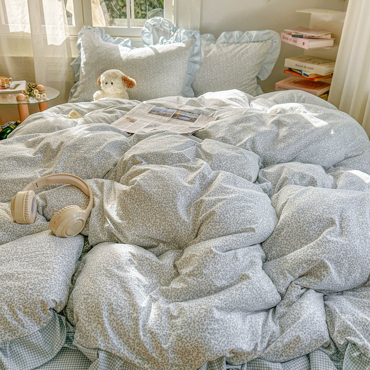 91家纺网 家纺一手货源 找家纺 金梦拉家纺 2026春夏韩版花边款小碎花古法水洗仿棉A类砂洗云小棉四件套 海盐奶蓝