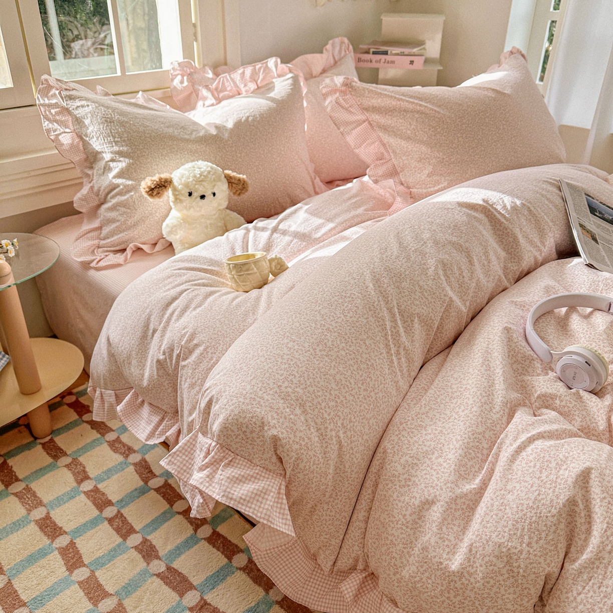 91家纺网 家纺一手货源 找家纺 金梦拉家纺 2026春夏韩版花边款小碎花古法水洗仿棉A类砂洗云小棉四件套 芝士蜜桃