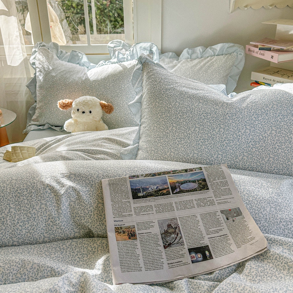 91家纺网 家纺一手货源 找家纺 金梦拉家纺 2026春夏韩版花边款小碎花古法水洗仿棉A类砂洗云小棉四件套 海盐奶蓝